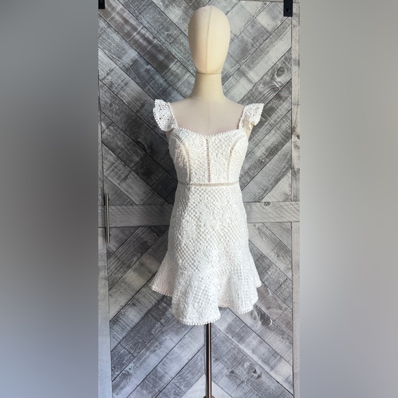 SELFIE LESLIE NWT HALI FRILL STRAP CROCHET LACE DRESS - Picture 6 of 13